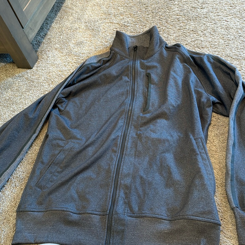 Men’s lululemon zip up jacket grey running